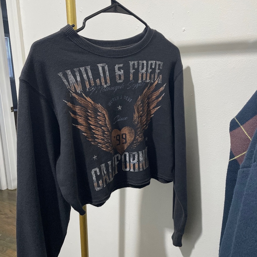 Hollister Wild And Free Crop Crew